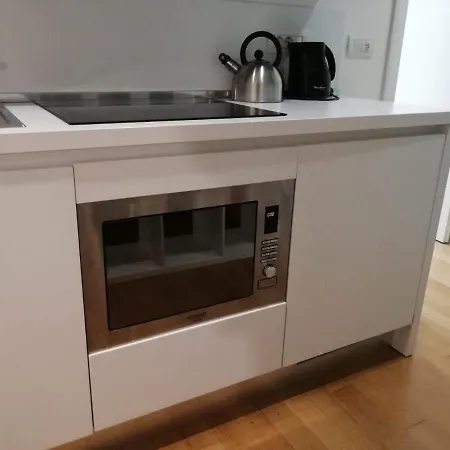 Navigli - Tornatore Apartman